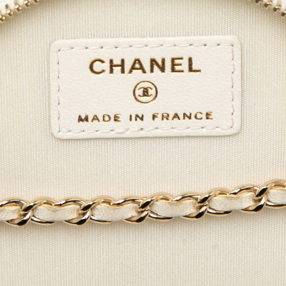 CHANEL Black Logo Shoulder Bag - Picture 5 of 6